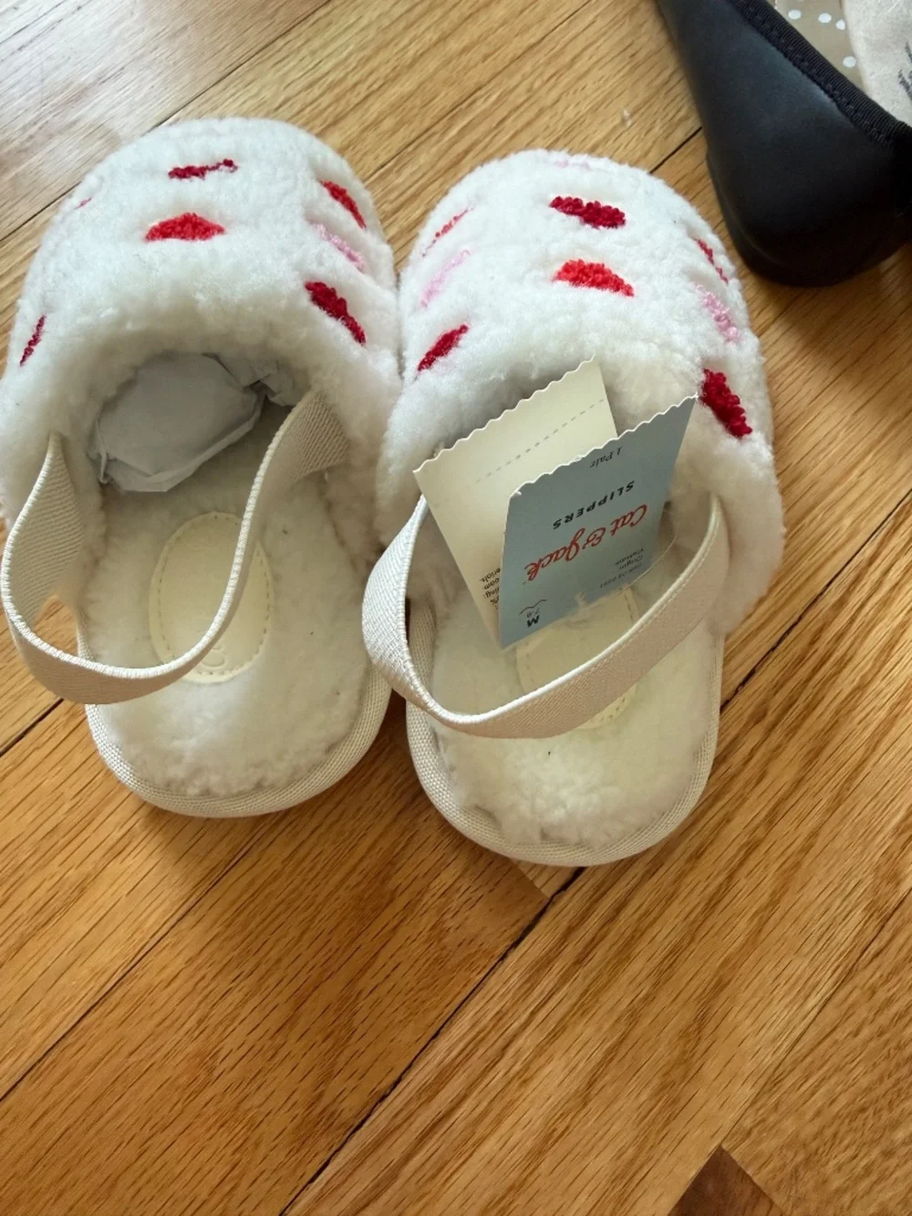 Cat and jack valentine slippers